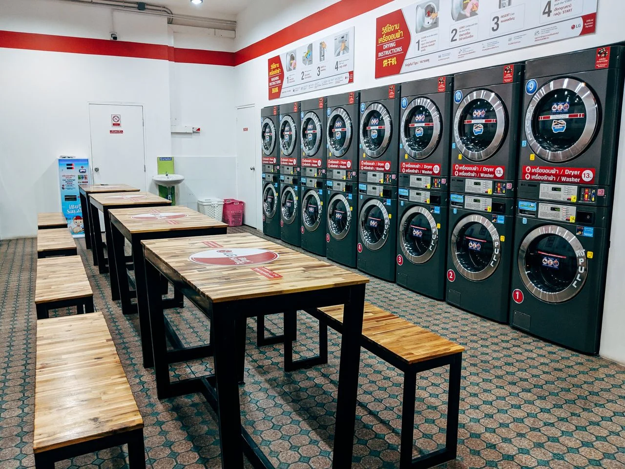 How to Start a Laundromat Business